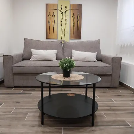 πραβιτάδικο * Arnaia