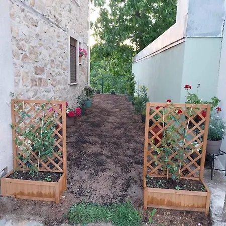 πραβιτάδικο * Arnaia